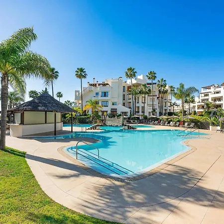 Bahia Del Velerin Tropical Oasis 아파트